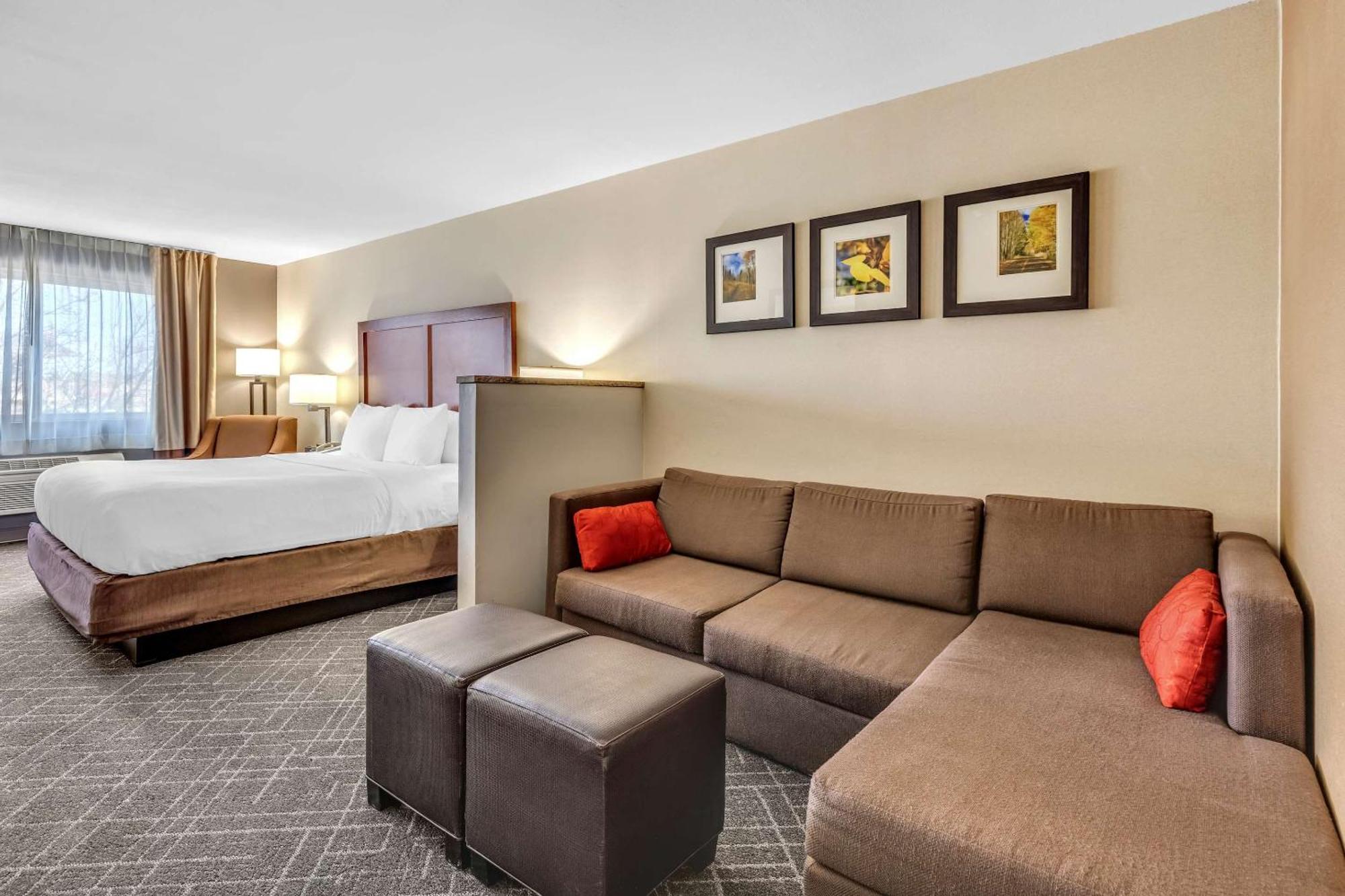 Comfort Inn Denver West Arvada Station Wheat Ridge Exterior photo